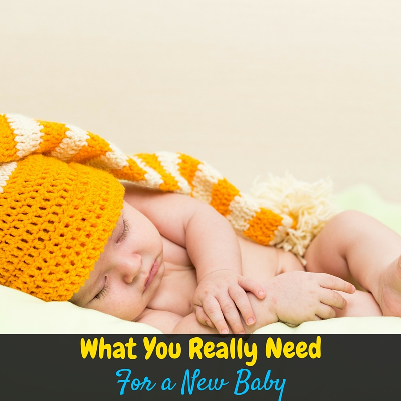 Bringing home a new baby is so exciting, but it can quickly get overwhelming! What kinds of things do you actually need when you bring your new baby home?